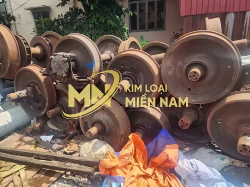 Bánh Xe Tàu Hỏa Cũ