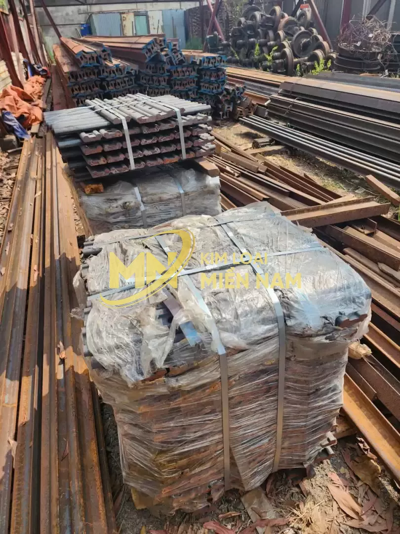 Lập Lách Nối Ray P43