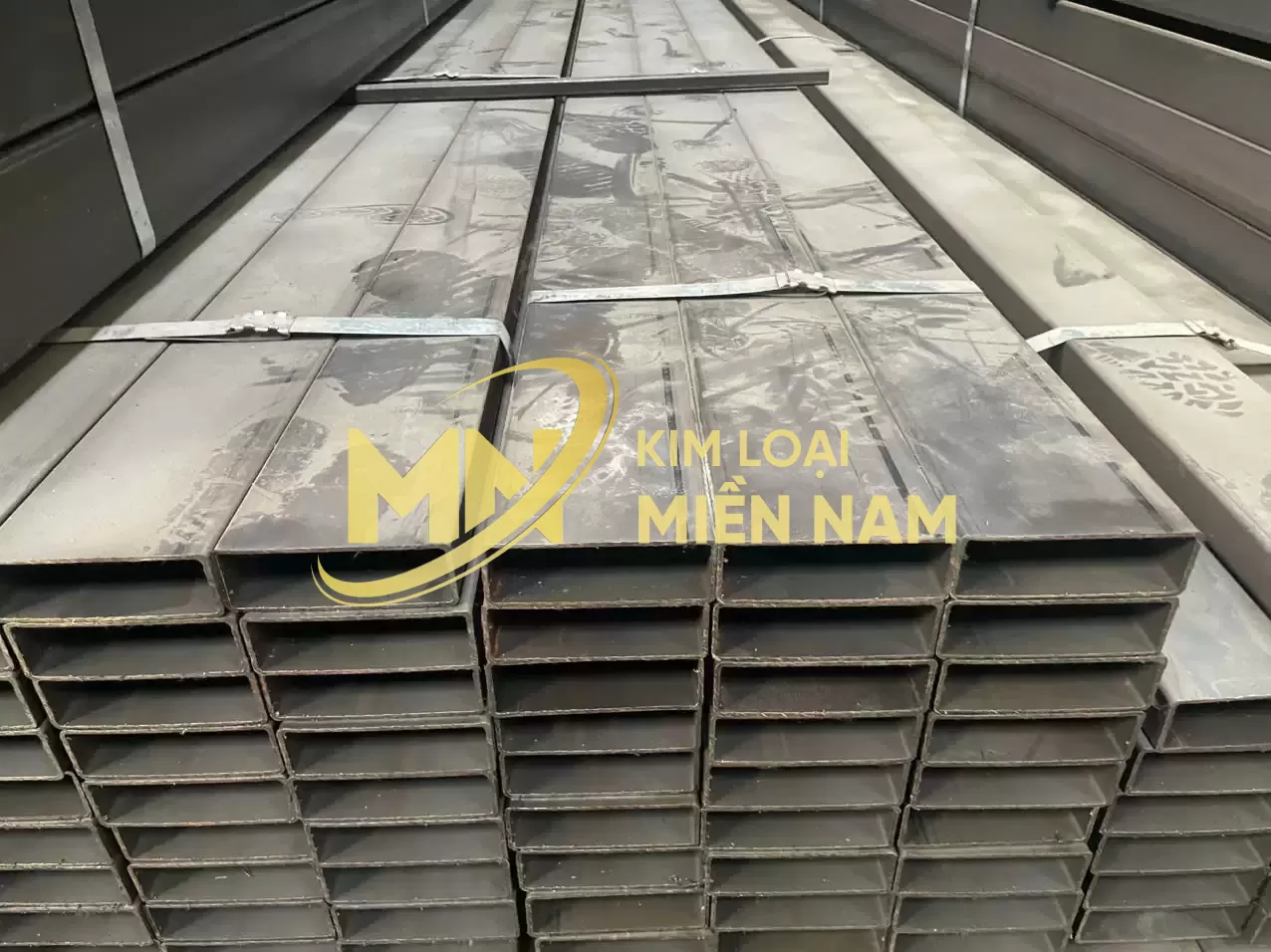 Thép hộp chữ nhật 20x100